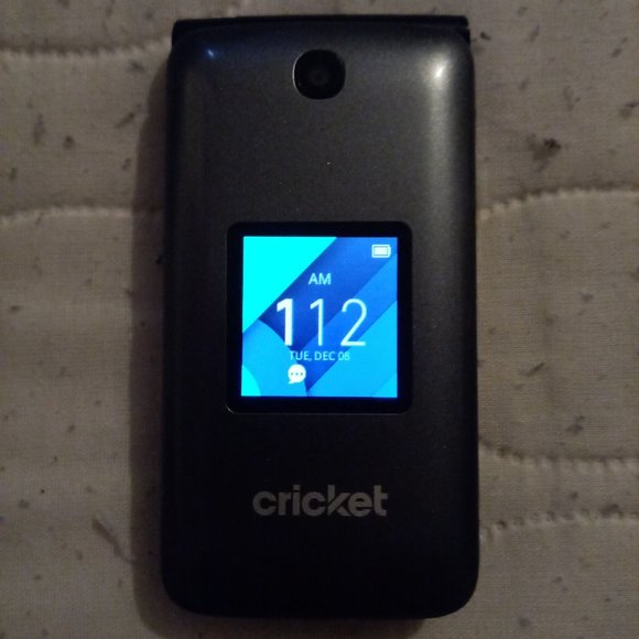 Alcatel Flip Phone - Picture 1 of 16
